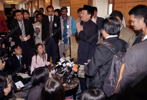 ANWAR IBRAHIM