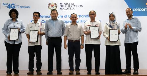 KL14_28092019_CELCOM_BN201909262335
