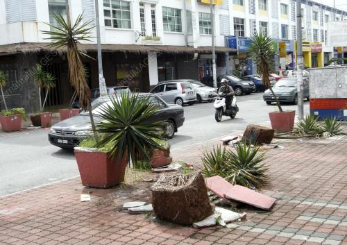 KL14_28122011_VANDALISMA