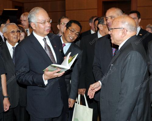 DATUK SERI MOHD NAJIB TUN ABDUL RAZAK