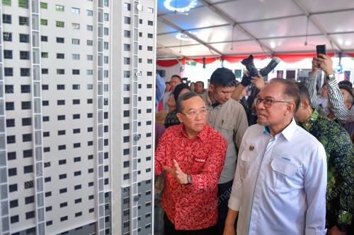 DATUK SERI ANWAR IBRAHIM