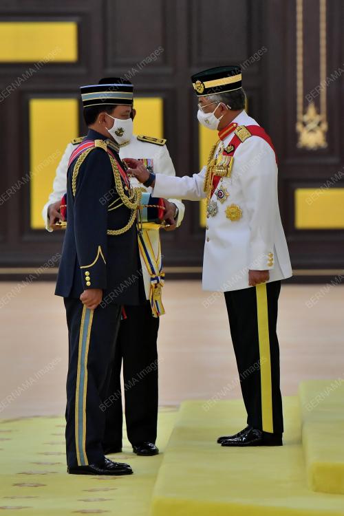 AL-SULTAN ABDULLAH RI'AYATUDDIN AL-MUSTAFA BILLAH SHAH