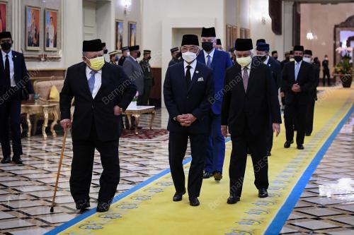 AL-SULTAN ABDULLAH RI'AYATUDDIN AL-MUSTAFA BILLAH SHAH