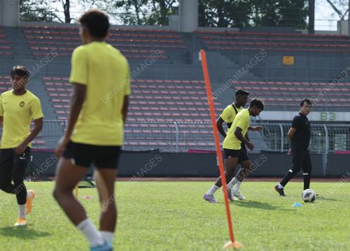 SESI LATIHAN PASUKAN B-23