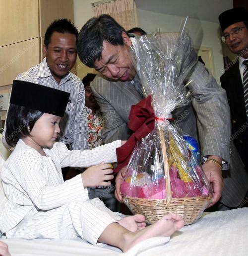 SHARAFUDDIN IDRIS SHAH ALHAJ