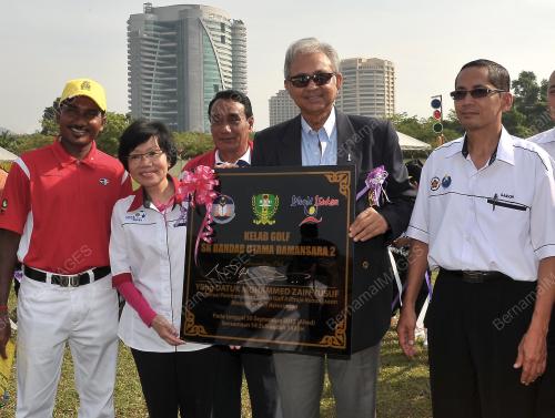 KL14_30092012_GOLF1