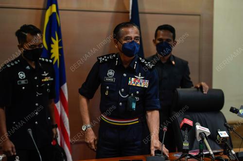 DATUK RAZARUDIN HUSAIN @ ABD RASID