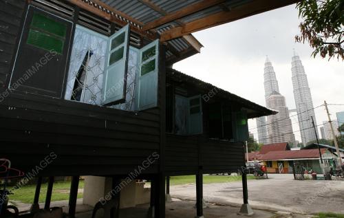 KAMPUNG BARU