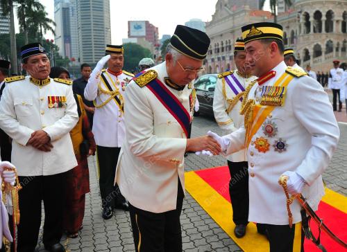 KL14_31072012_PAHLAWAN
