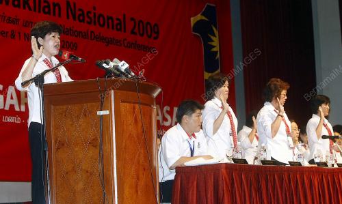 PERSIDANGAN PERWAKILAN GERAKAN