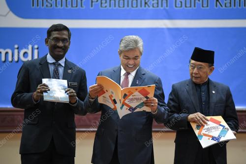 KL14_31102017_KBSM_BN201710309906