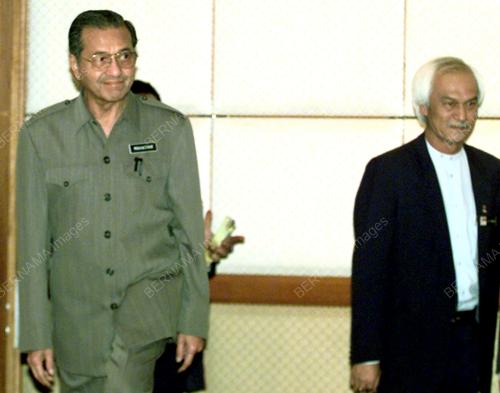 MAHATHIR MOHAMAD