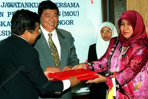 KL15-11_10-2000_MoU-JPJ_n_BPR_14012016