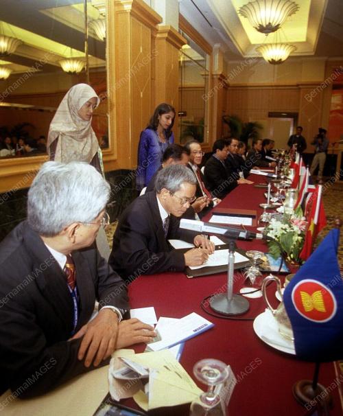 KL15-13_07_2001_ASEAN_28012016
