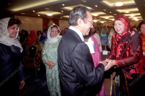 KL15-24_07_2000_PM-DIALOG_11012016