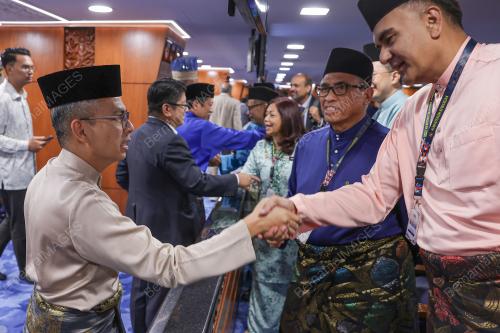 DATUK FAHMI FADZIL