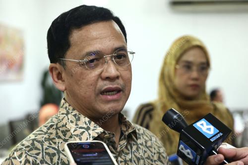 DATUK MOHD BANURI ARIS