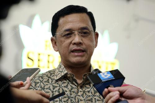 DATUK MOHD BANURI ARIS