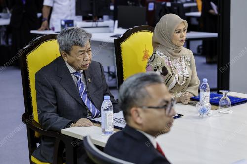 SULTAN SHARAFUDDIN IDRIS SHAH
