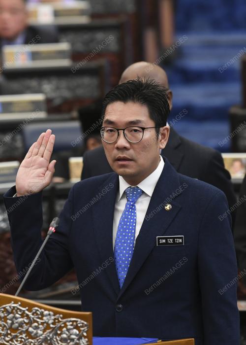 KL159_16072018_PARLIMEN