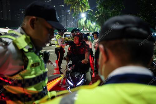 OPERASI AMBANG MERDEKA