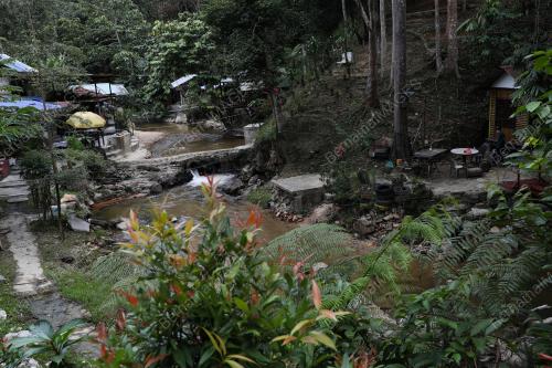 TINJAUAN TEMPAT PERKELAHAN CUTI UMUM HARI WILAYAH - PKP