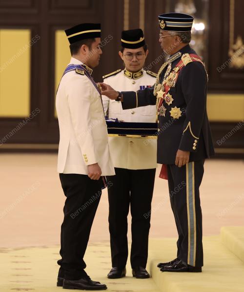 AL-SULTAN ABDULLAH RI'AYATUDDIN AL-MUSTAFA BILLAH SHAH
