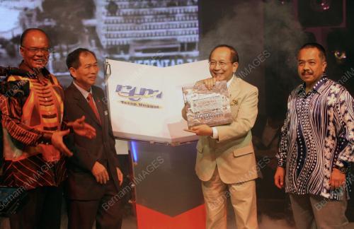 DR RAIS YATIM