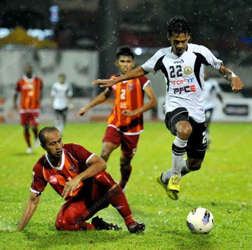 KL15_01052012_BOLA