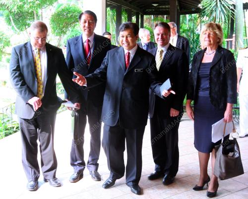 AHMAD ZAHID HAMIDI