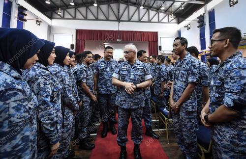KL15_01062019_TUDM_BN201905311316