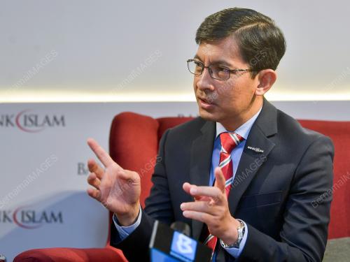 DATUK MOHD MUAZZAM MOHAMED