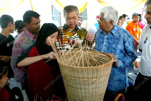 AHMAD ZAHID HAMIDI