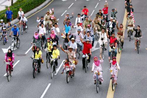 KL15_02022014_CAR_FREE