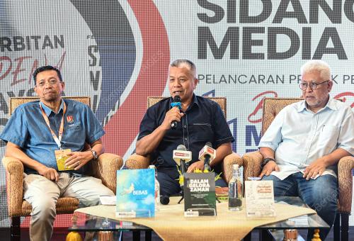 MOHD KHAIR NGADIRON