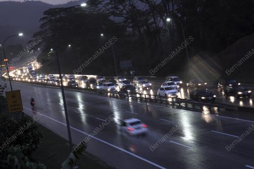 KL15_02072017_TINJAUAN_TRAFIK