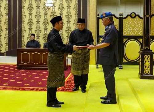 AL-SULTAN ABDULLAH RI'AYATUDDIN AL-MUSTAFA BILLAH SHAH