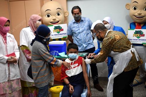 KHAIRY JAMALUDDIN