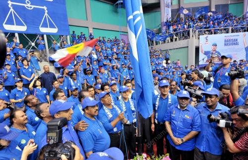 KL15_03062012_TPM_BN_WP