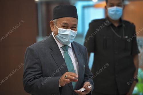 DATUK TUAN IBRAHIM TUAN MAN