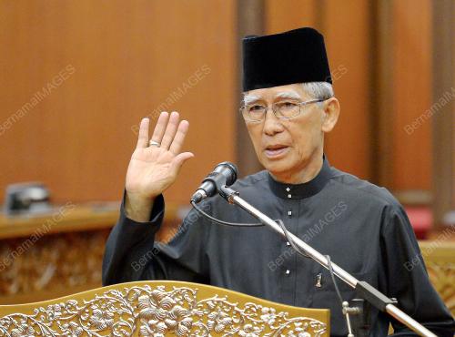 KL15_03112014_ANGKAT_SUMPAH