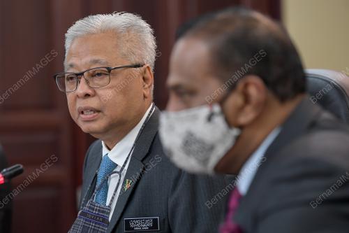 DATUK SERI ISMAIL SABRI YAAKOB
