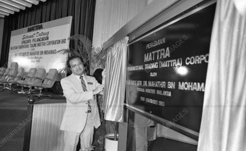 KL15_04022015_LANCAR_TRANSNATIONAL