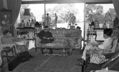 KL15_04022015_MESYUARAT_UMNO