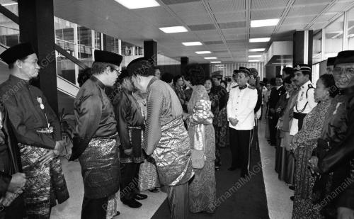 KL15_04022015_PENGURNIAAN_BINTANG