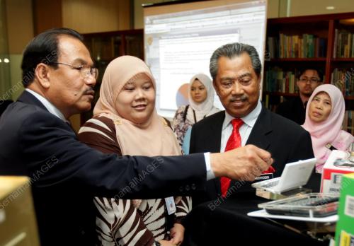 MUHYIDDIN MOHD YASSIN