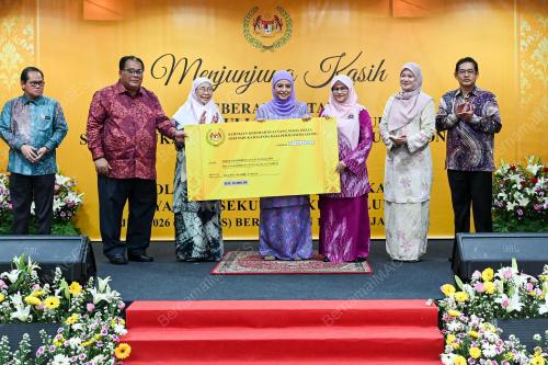 RAJA ZARITH SOFIAH