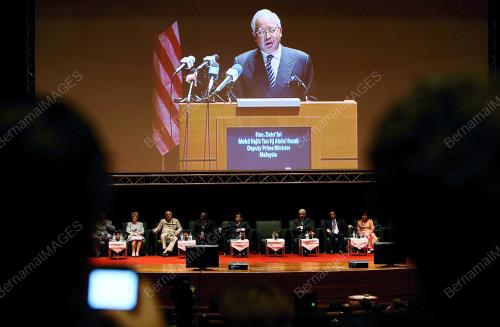 MOHD NAJIB TUN ABDUL RAZAK