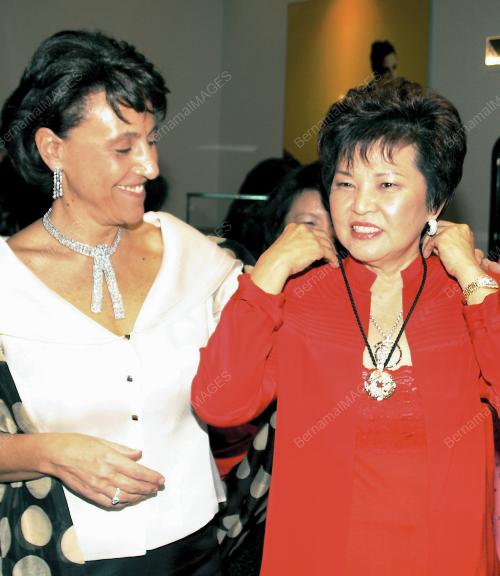 NG YEN YEN
