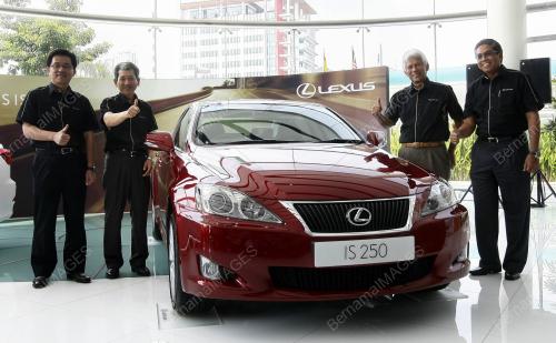LEXUS IS 250